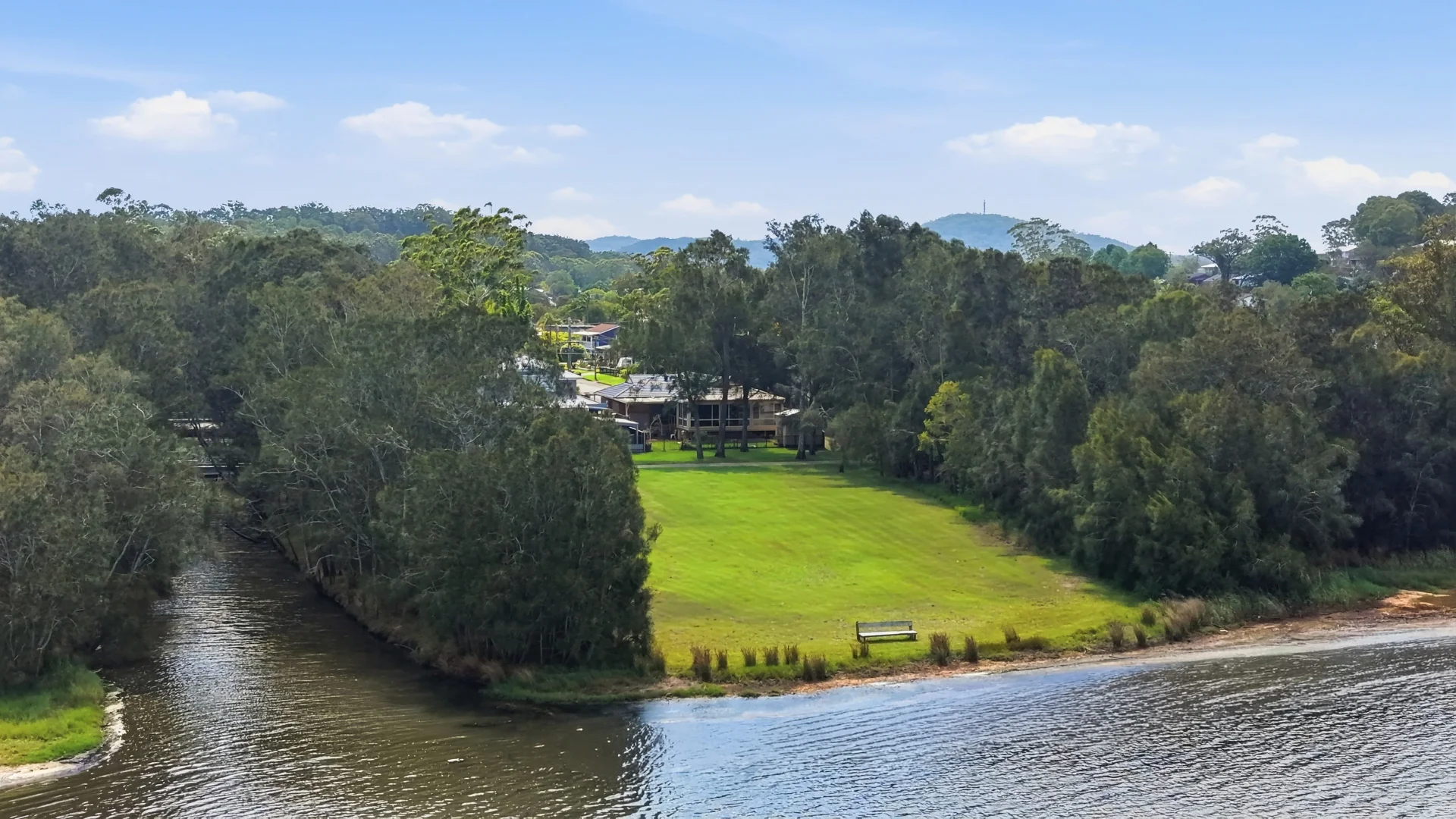 Additional image 19 of 343 Lakedge Avenue, Berkeley Vale NSW 2261