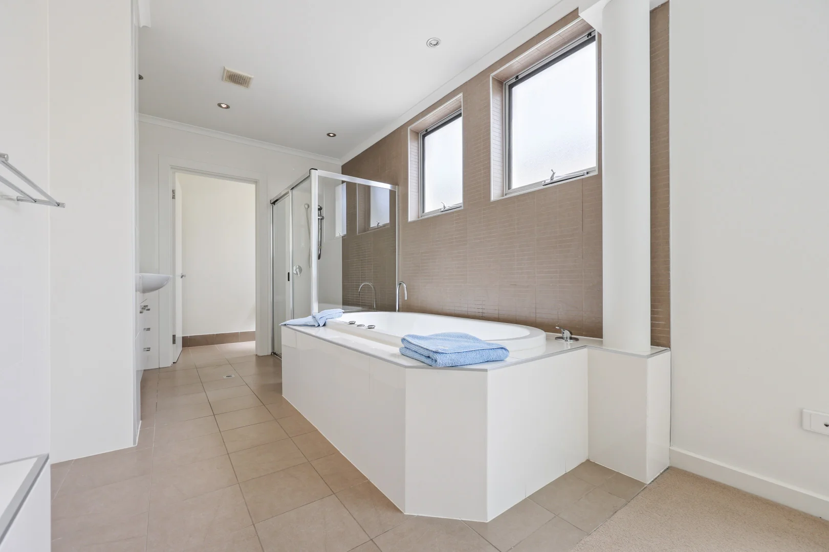 Additional image 18 of 11/145-147 Hindmarsh Road, Victor Harbor SA 5211