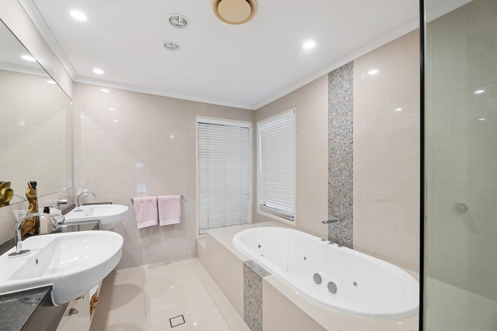 Additional image 28 of 35 San Simeon Drive, Clear Island Waters QLD 4226