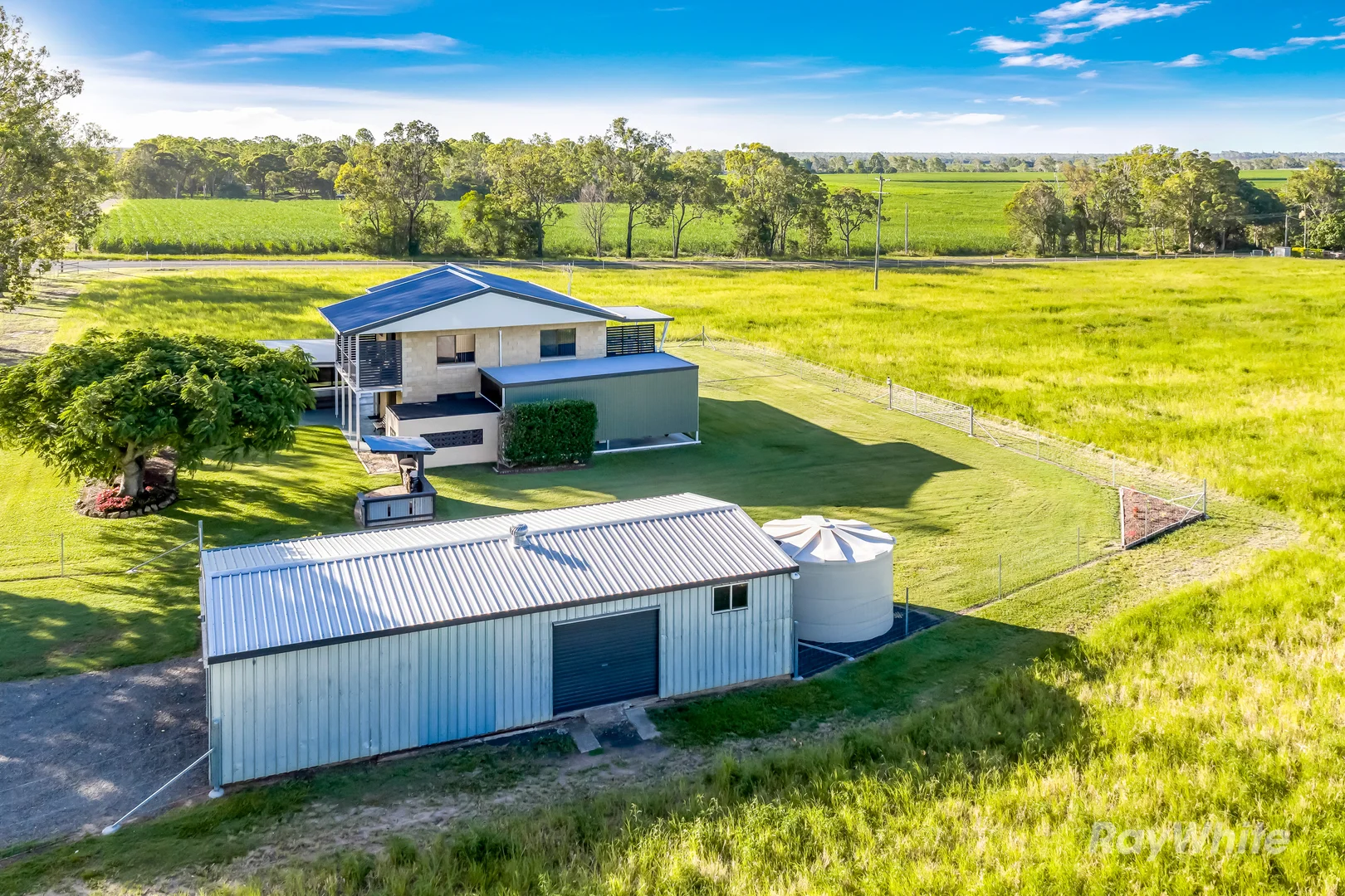 Additional image 23 of 9 Eden Street East, Walkers Point QLD 4650