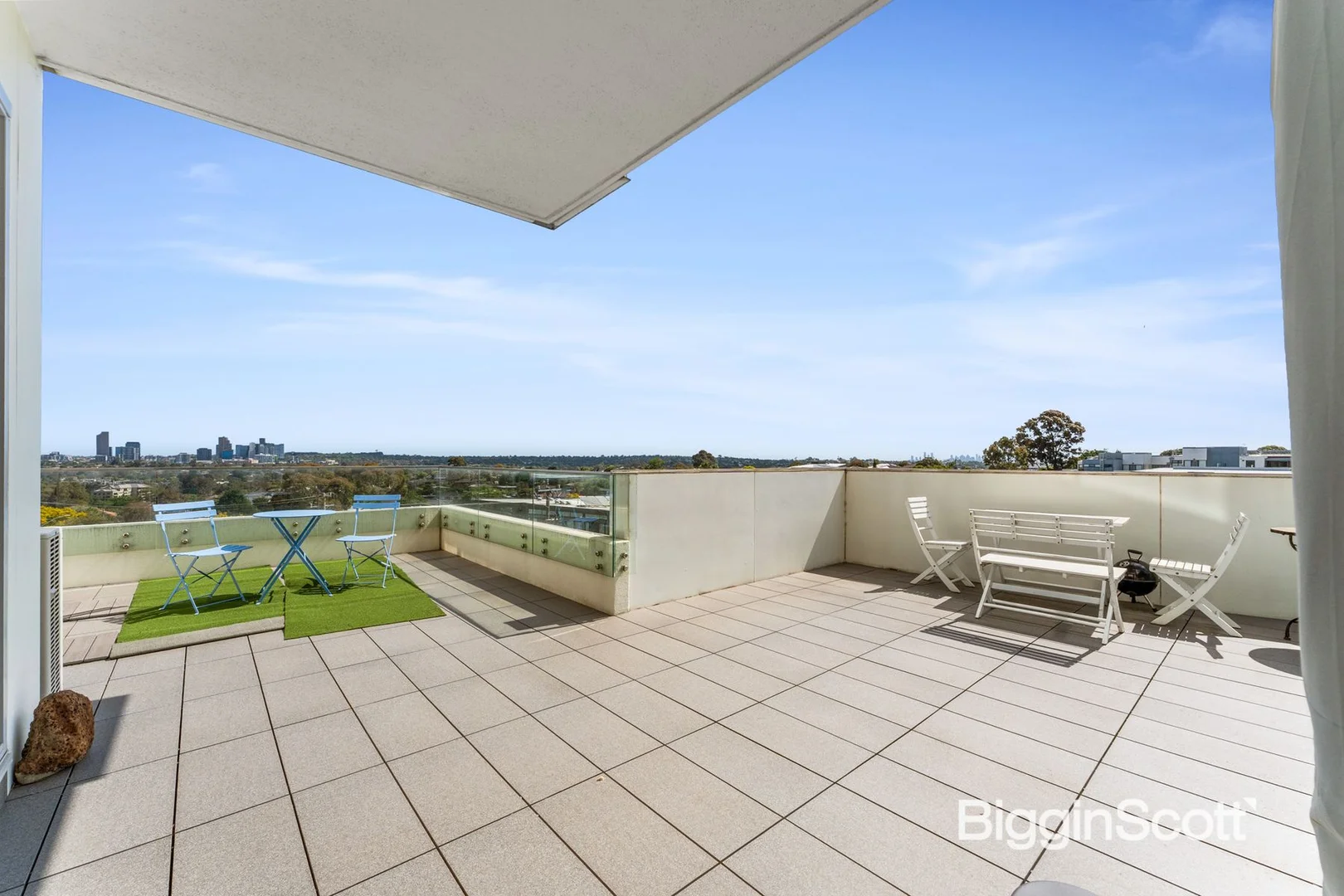307/88 Tram Road, Doncaster VIC 3108