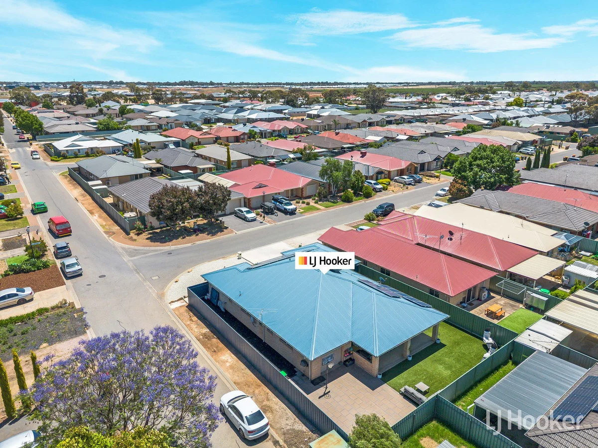 Additional image 27 of 2 Tangarine Court, Munno Para West SA 5115