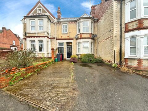 Grovelands Road, Reading, Berkshire RG30
