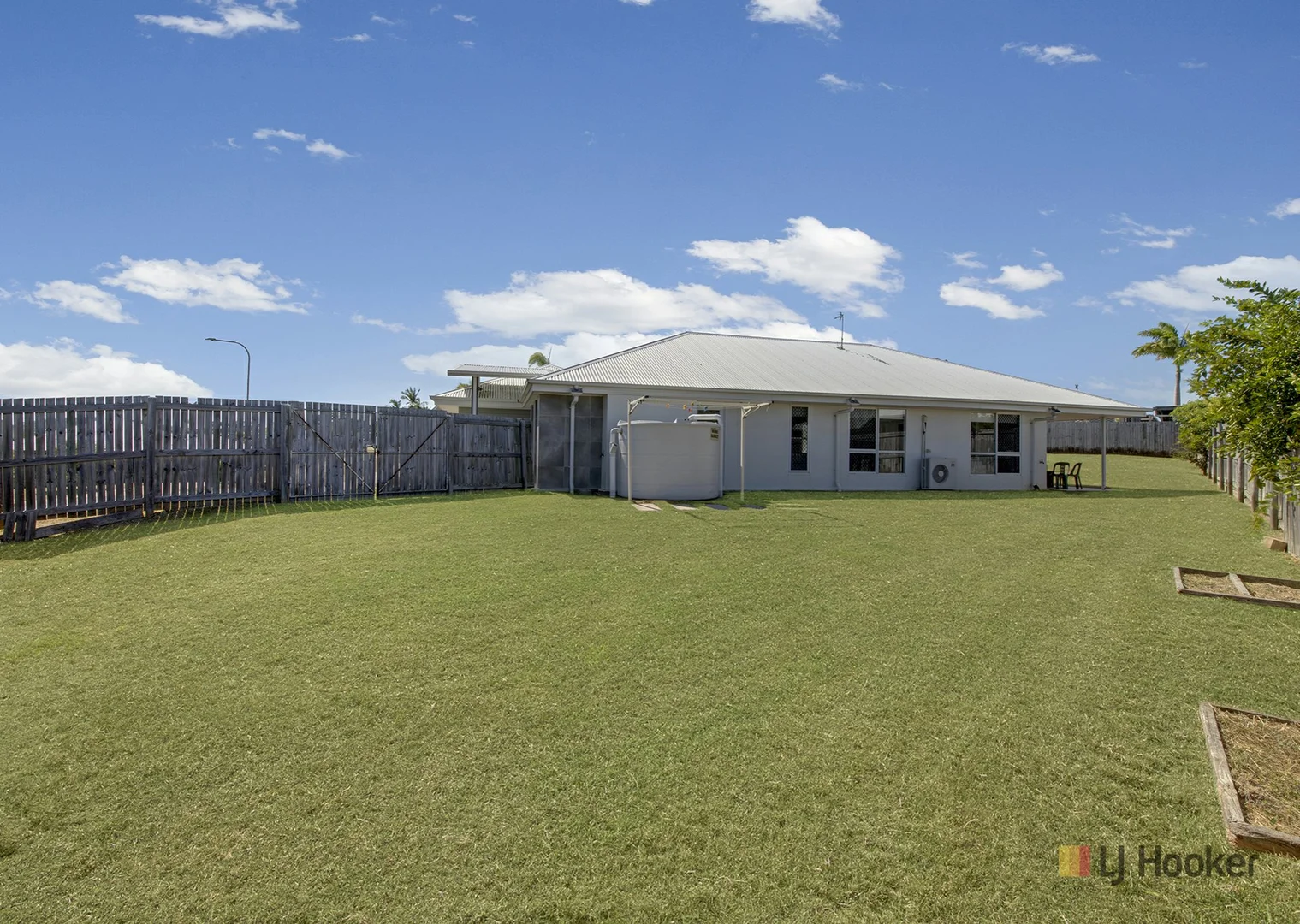 Additional image 12 of 6 Hoddinott Close, Tannum Sands QLD 4680