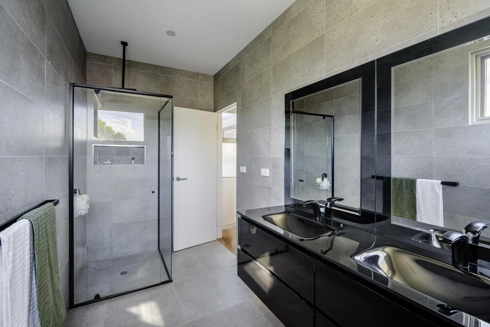 Additional image 8 of 1/24 Lucille Avenue, Reservoir VIC 3073