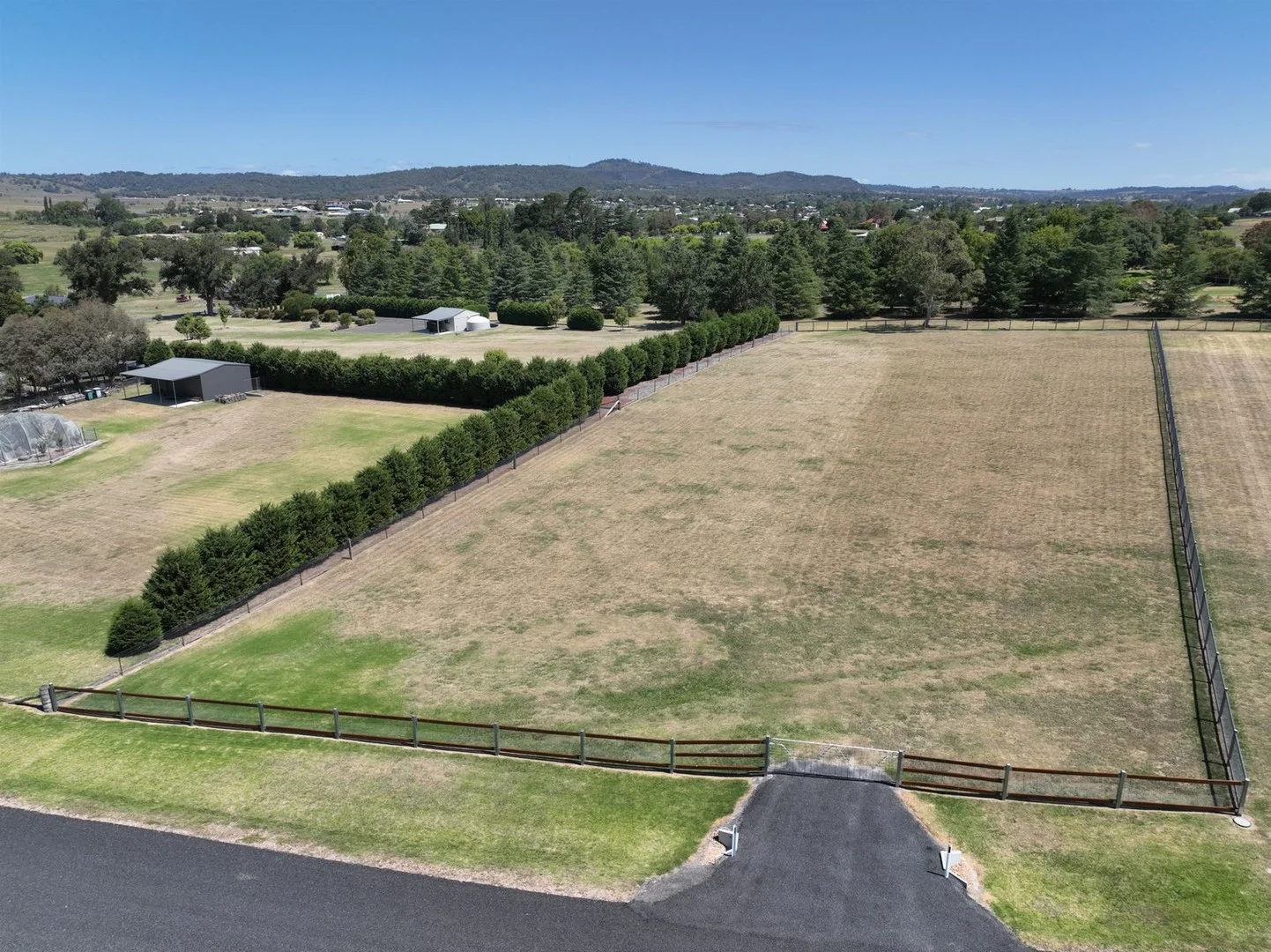 3 Station Place, Tenterfield NSW 2372