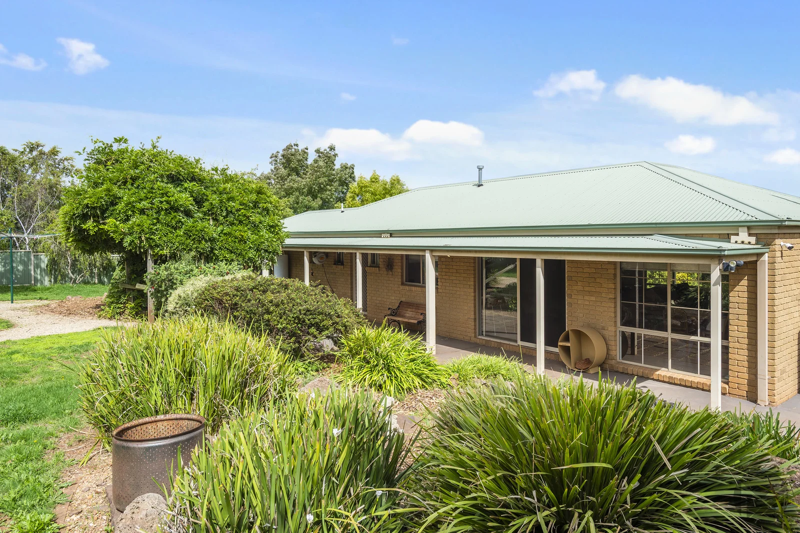 Additional image 18 of 26 Robb Drive, Romsey VIC 3434