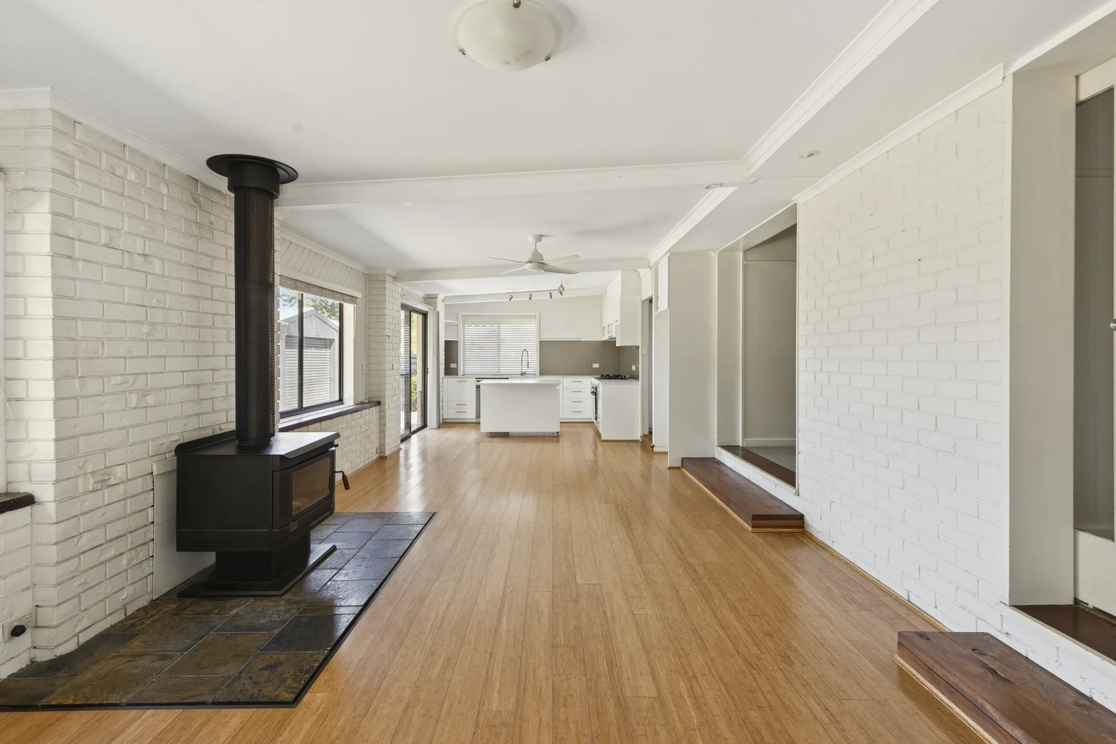 Additional image 4 of 51 Morison Crescent, Seymour VIC 3660