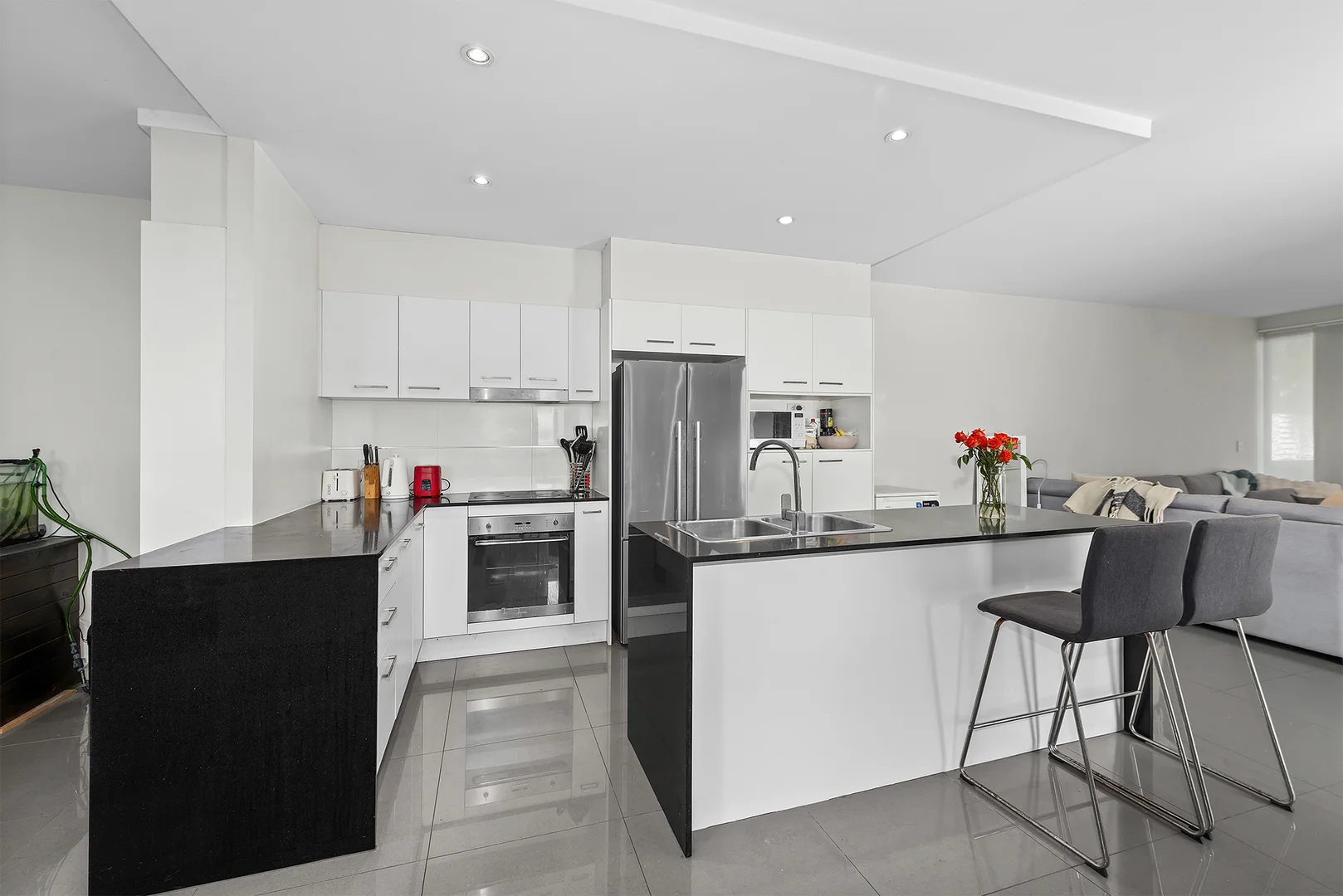 Additional image 8 of 4/15-17 Kennington Road, Camp Hill QLD 4152