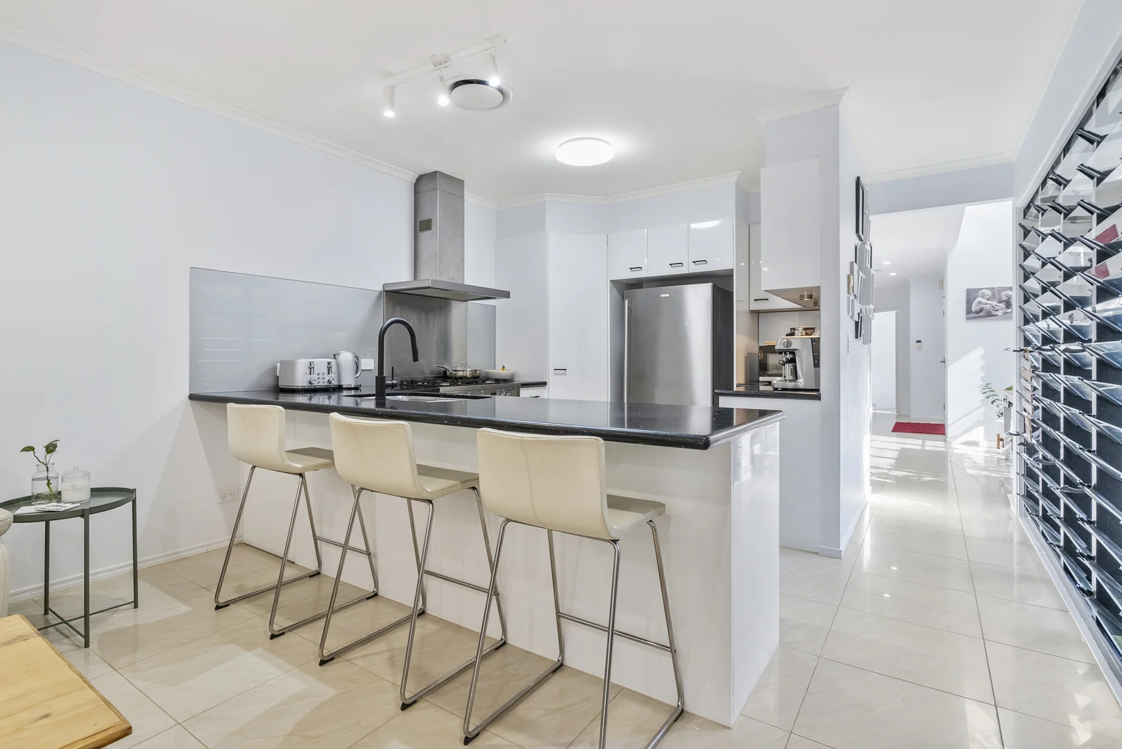 Additional image 6 of 2/3 Cedar Court, Burleigh Heads QLD 4220