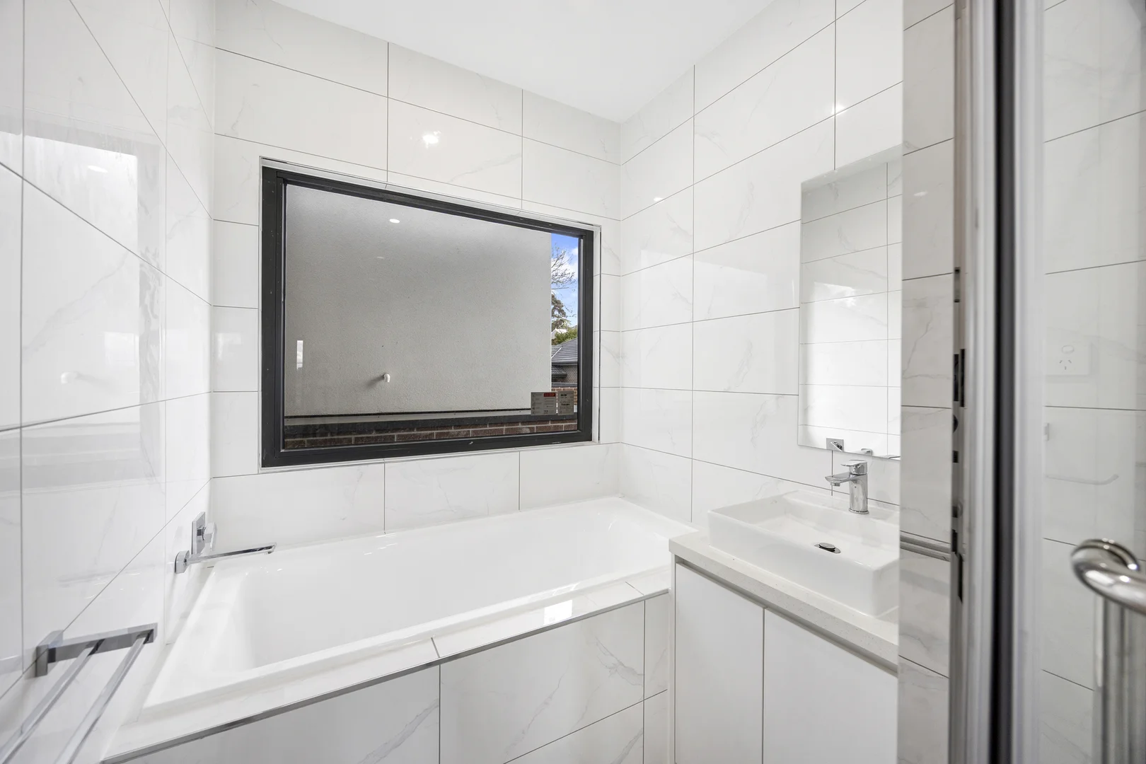 Additional image 3 of 1,2,3,4/19 Baker Street, Lilydale VIC 3140