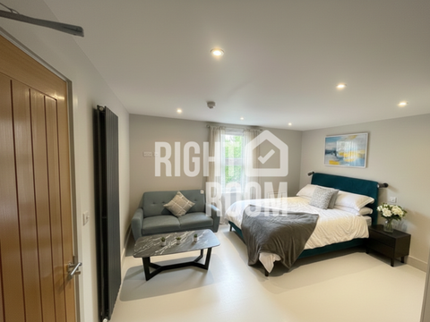One Bedroom Flat, Princes Street RG1, Studio to rent