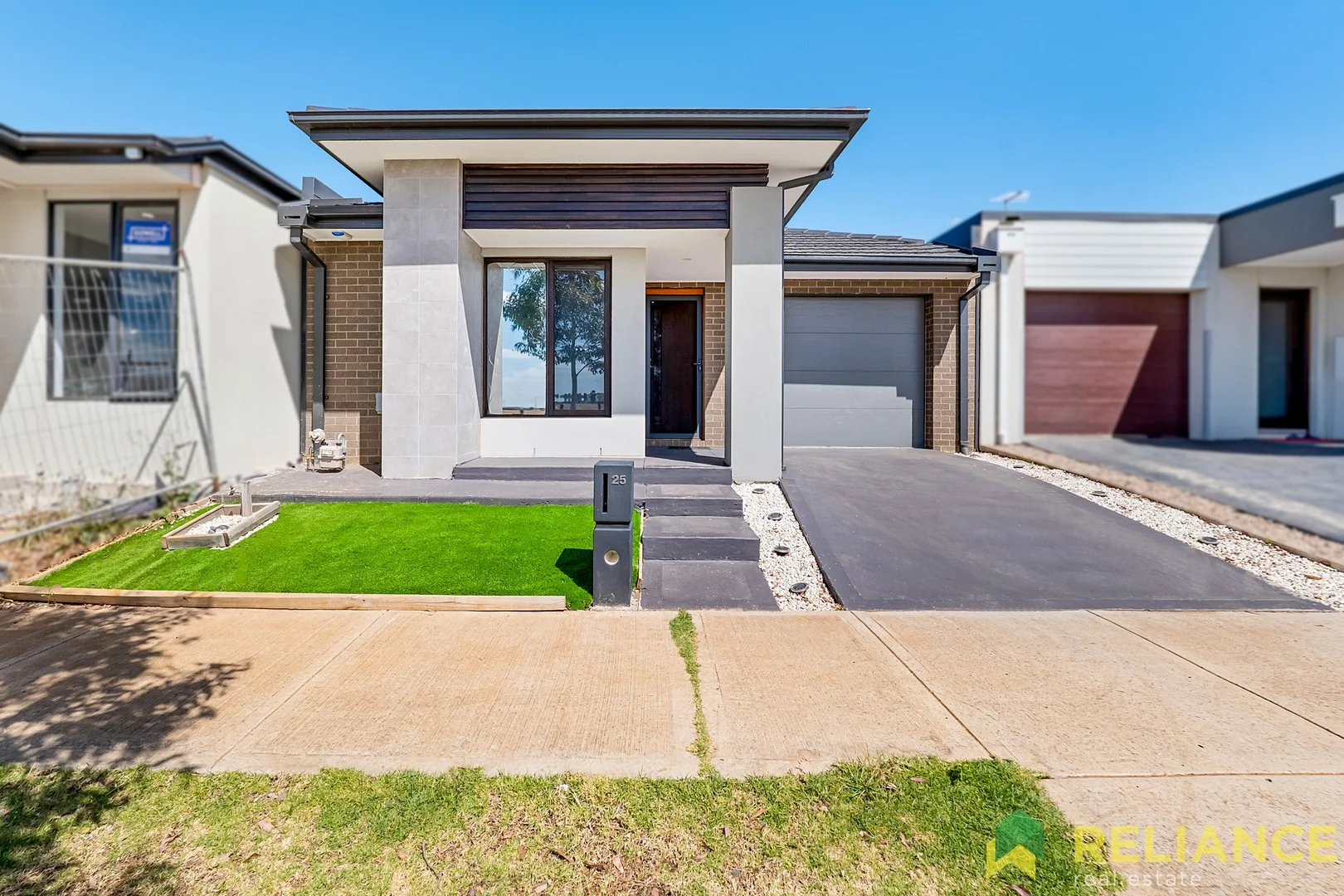 25 Grazing Road, Weir Views VIC 3338