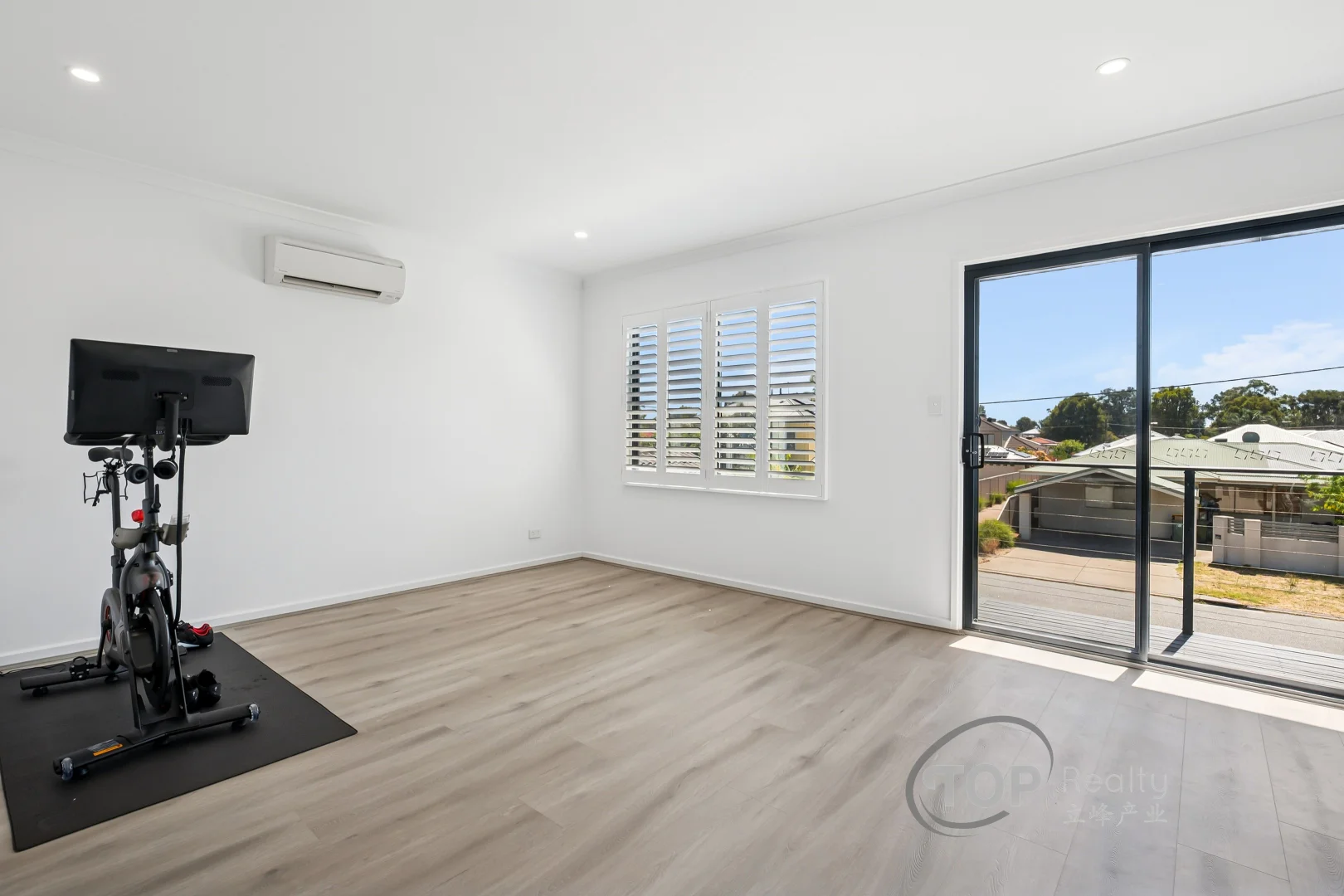 Additional image 10 of 28 Tricourt Grove, Riverton WA 6148