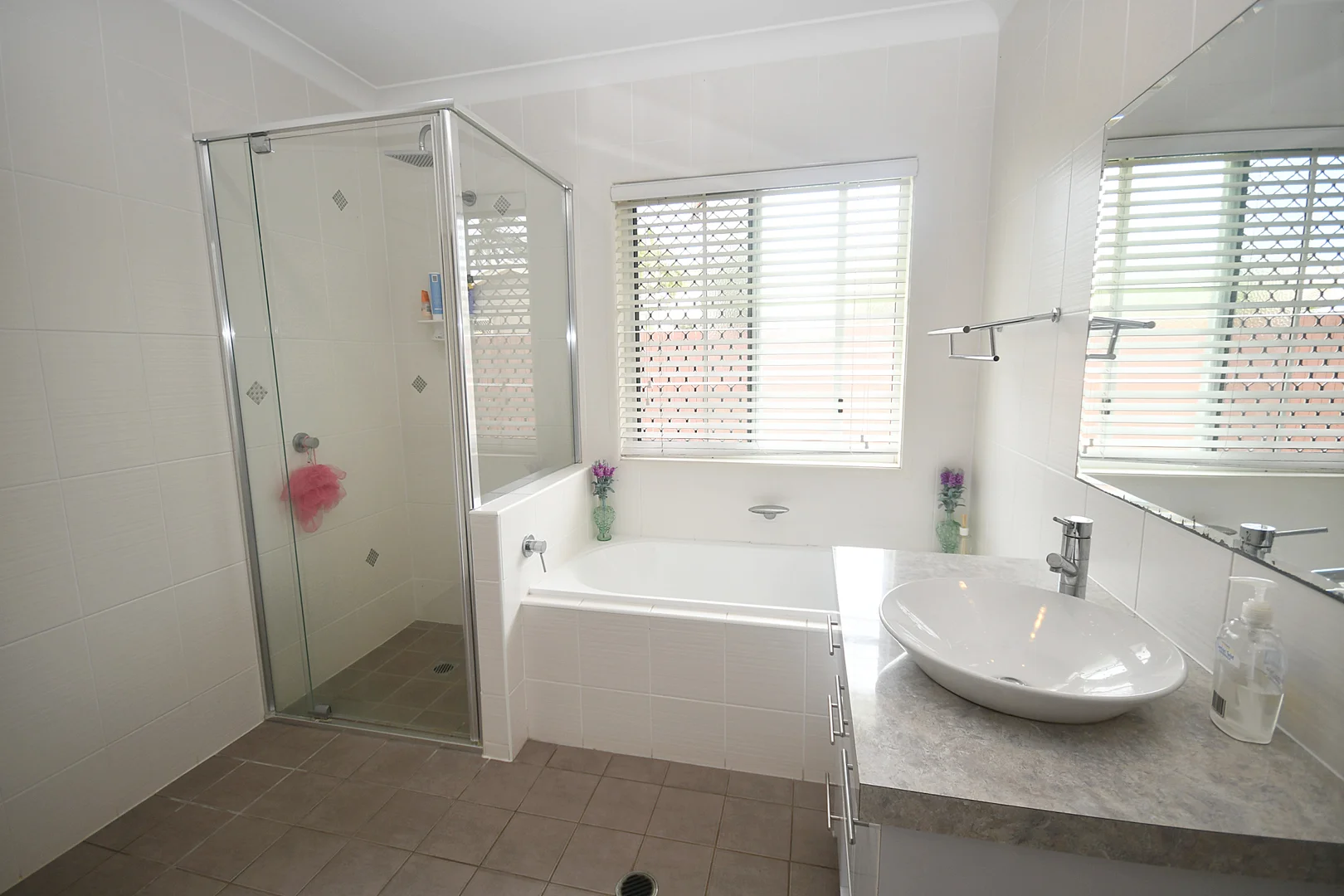 Additional image 14 of 6 Coast Bay Close, Point Vernon QLD 4655