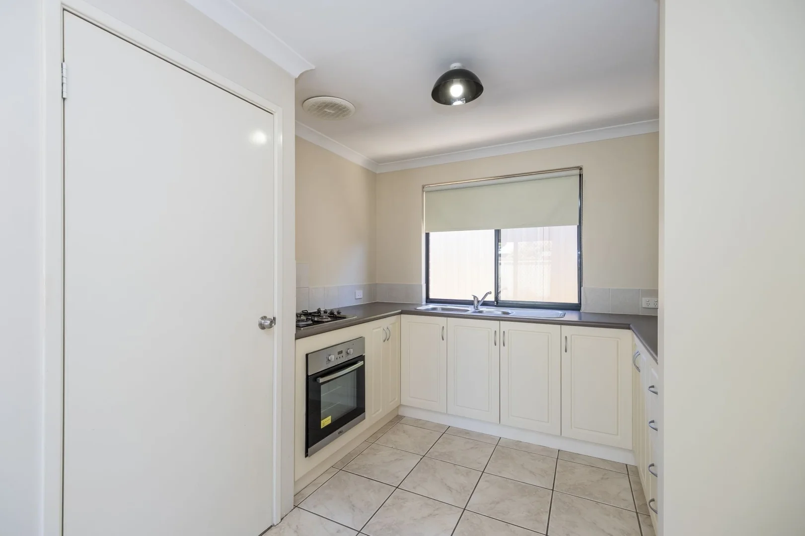 Additional image 6 of 4/12 Nuytsia Avenue, Carey Park WA 6230