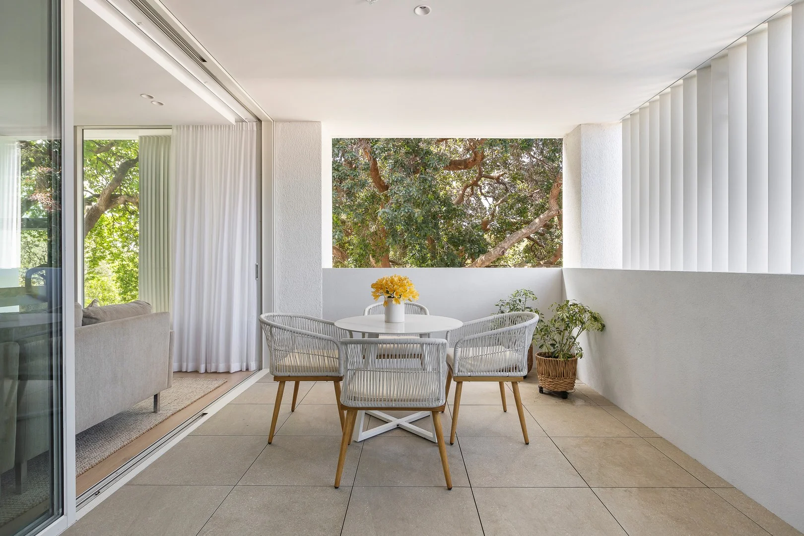 104/10 Foam Street, Hampton VIC 3188