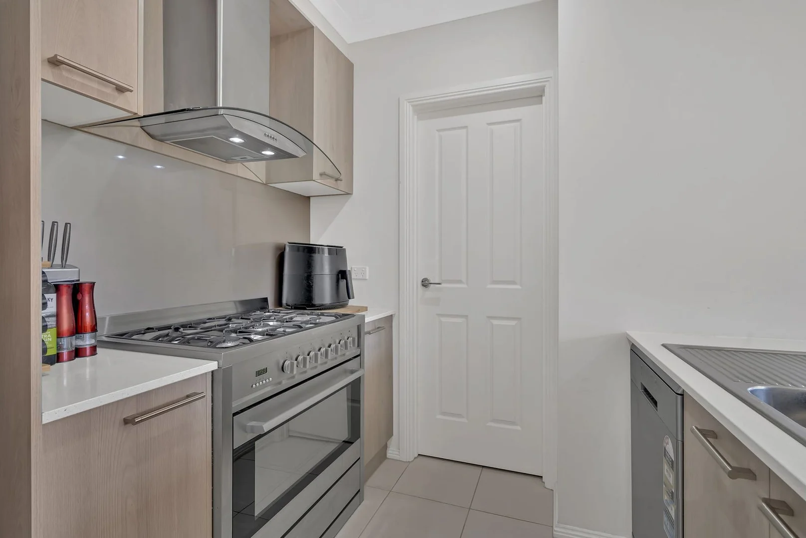 Additional image 8 of 13 Great Banjo Street, Clyde North VIC 3978