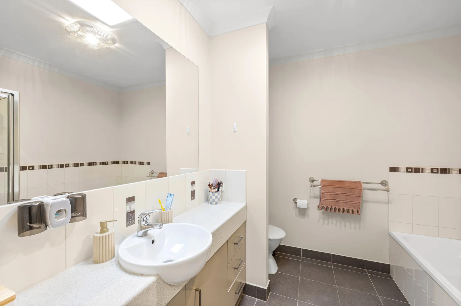 Additional image 6 of 2/22 Bellview Court, Mansfield VIC 3722