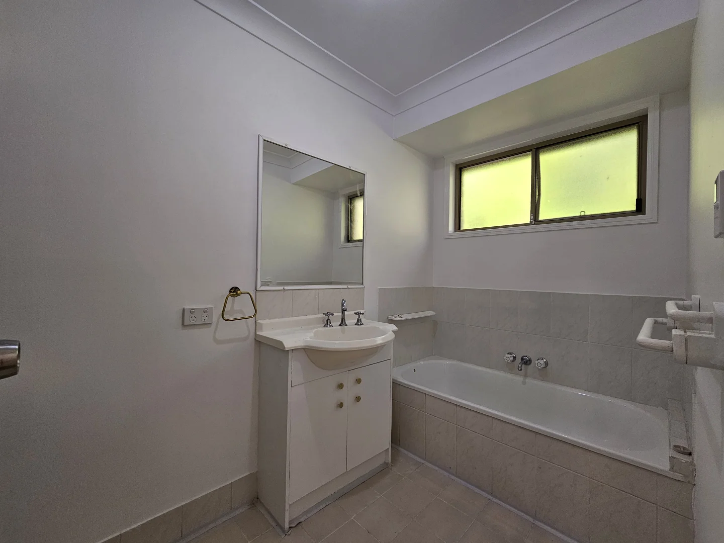 Additional image 15 of 5/28-32 Golden Palms Court, Ashmore QLD 4214