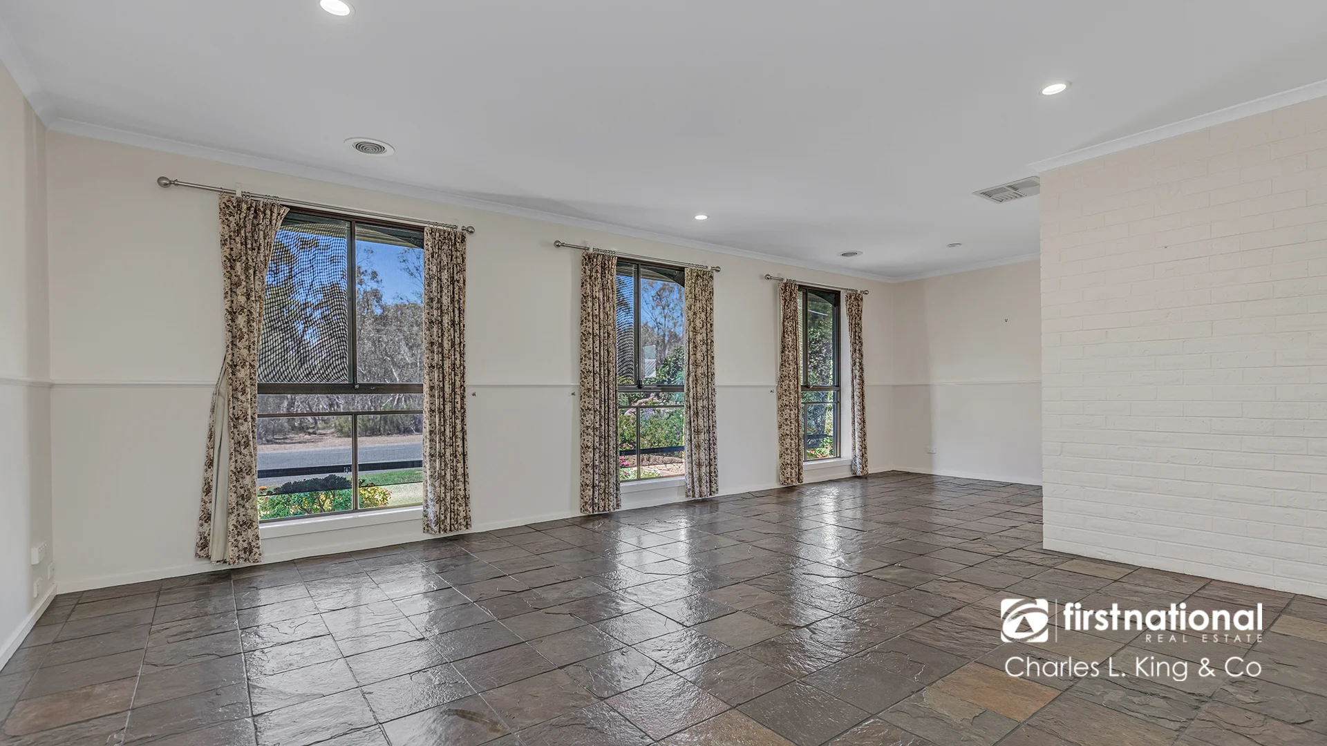 Additional image 5 of 99 Campaspe Esplanade, Echuca VIC 3564