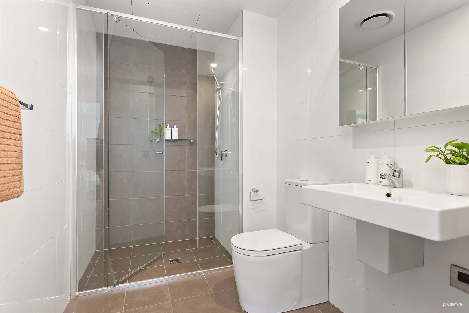 Additional image 9 of 709/75 Shortland Esplanade, Newcastle NSW 2300