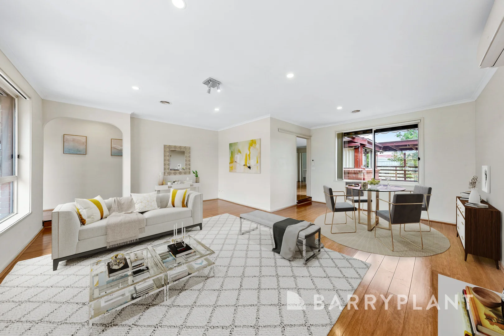 9 Balmoral Close, Kings Park VIC 3021