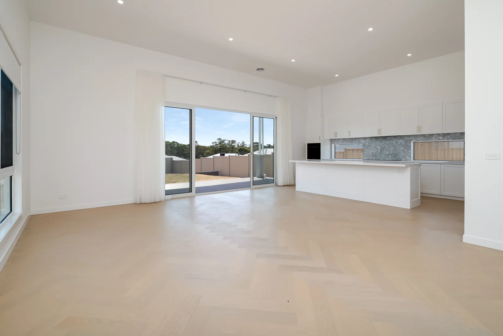 Additional image 23 of 4 Panorama Street, Broadford VIC 3658