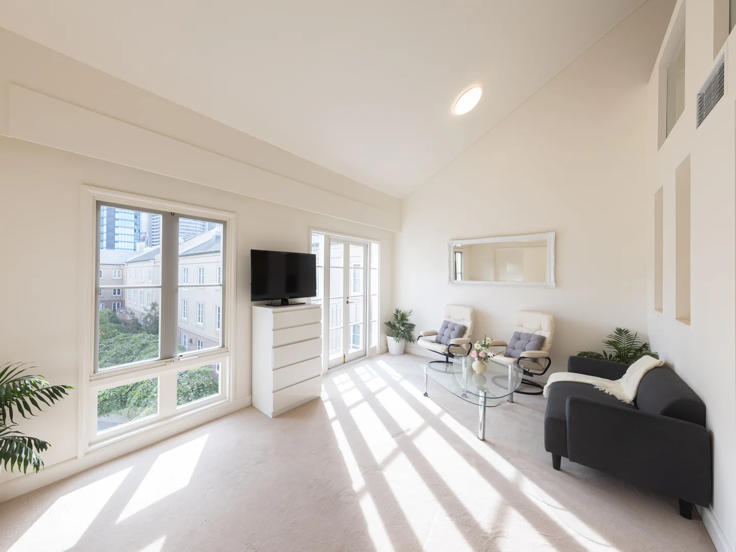 21/211 Wellington Parade South, East Melbourne VIC 3002