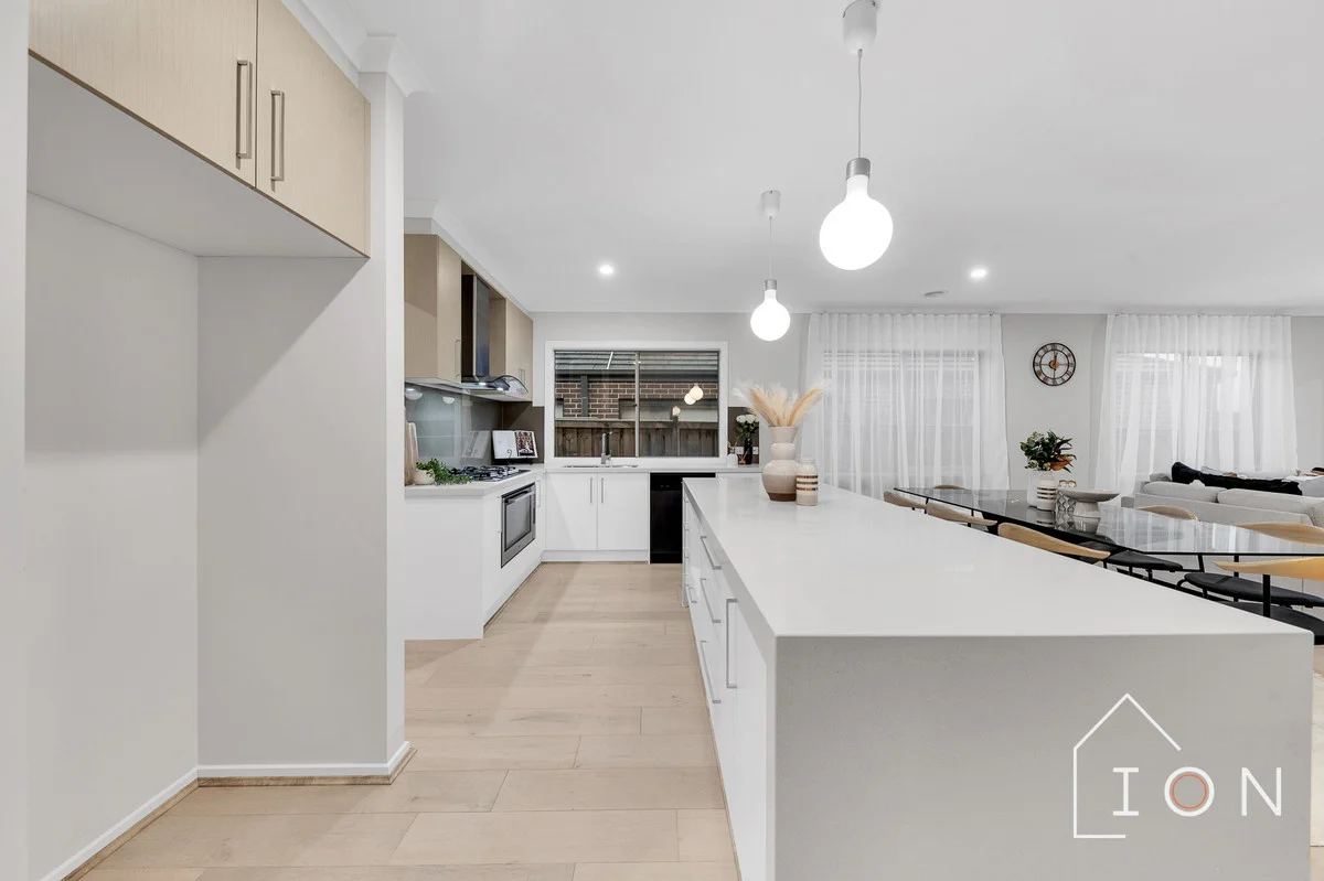 Additional image 5 of 89 Yeungroon Boulevard, Clyde North VIC 3978