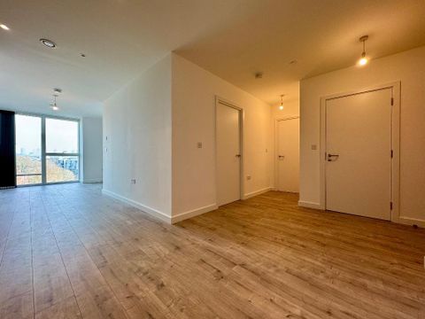 140 New Kent Road, Elephant &amp; Castle, London SE1