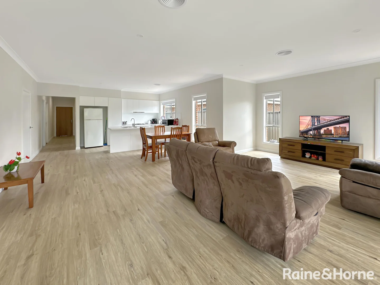 Additional image 7 of 11-15 Baillie Street, Bathurst NSW 2795