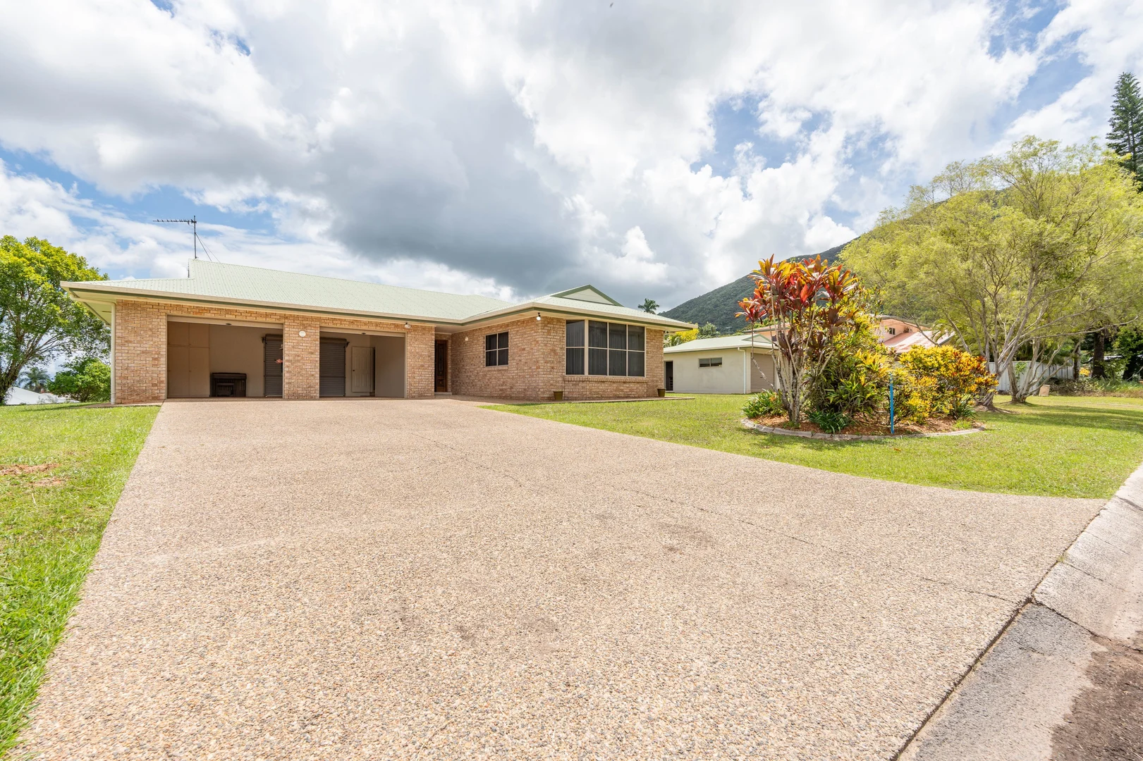 Additional image 9 of 16-18 Hielscher St, Tully QLD 4854