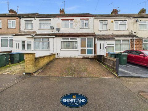 Kirkdale Avenue, Holbrooks, Coventry CV6