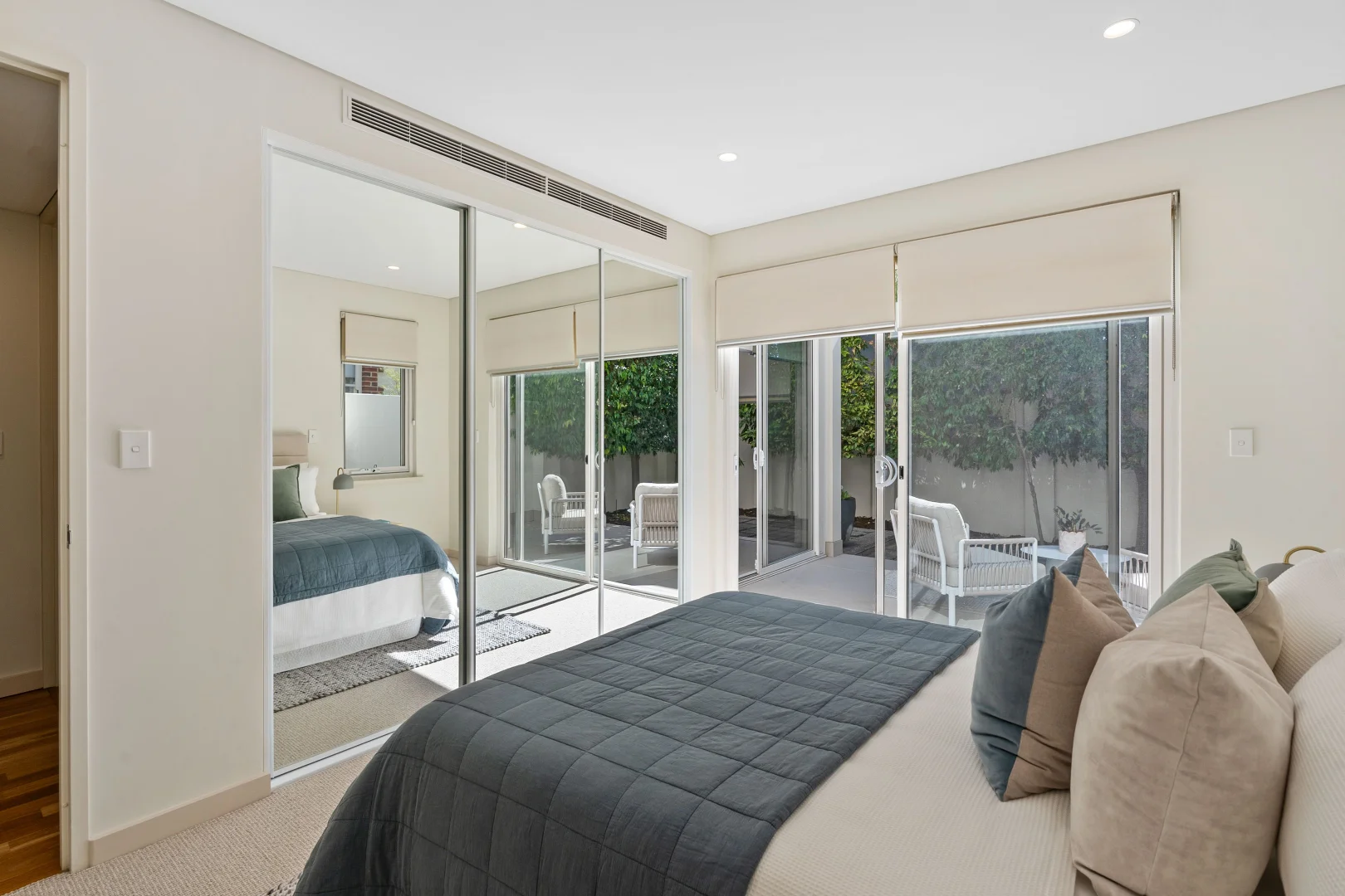 Additional image 23 of 2/5 Bindaring Parade, Claremont WA 6010