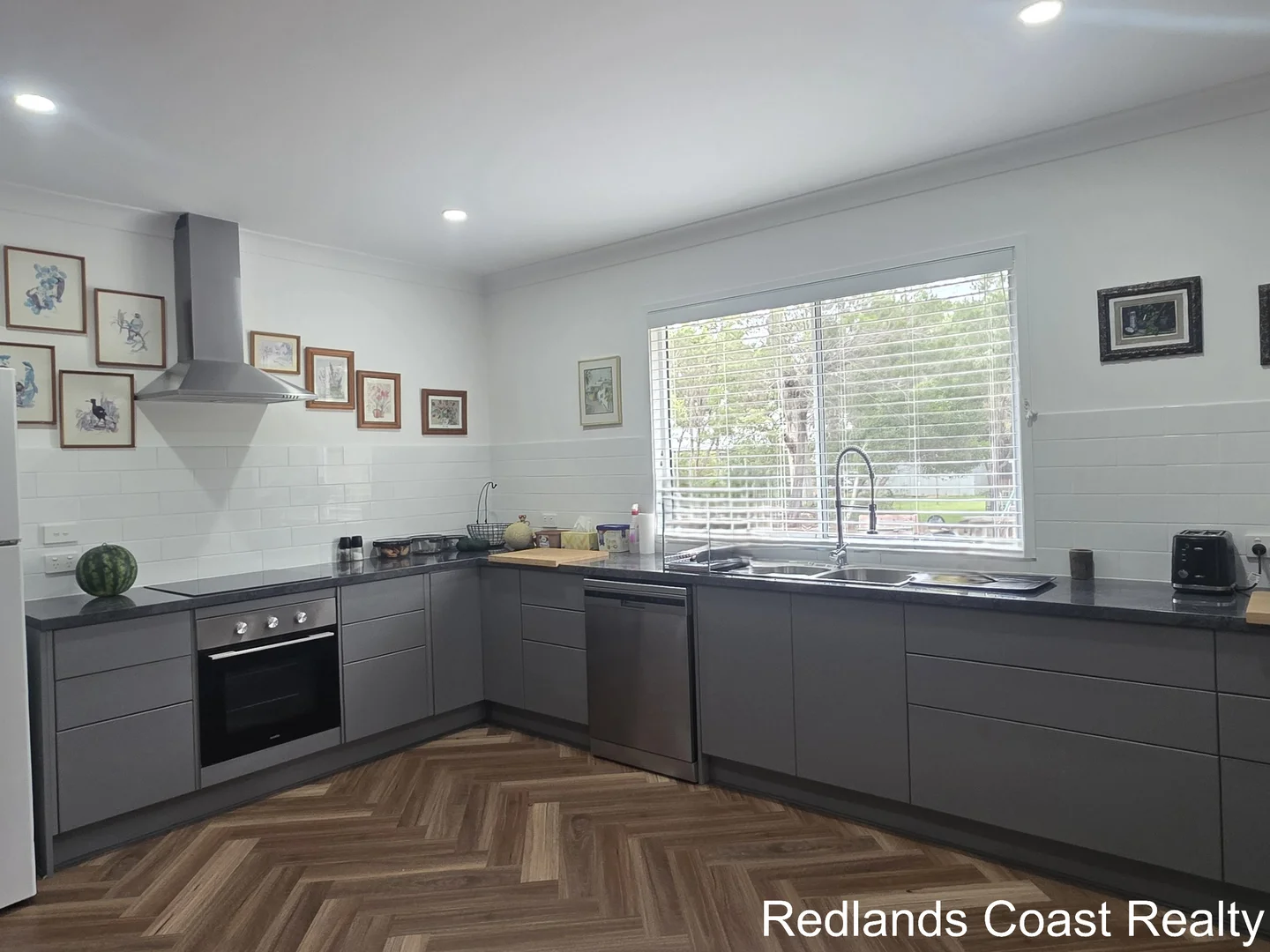 Additional image 4 of 19-21 Wake St, Macleay Island QLD 4184