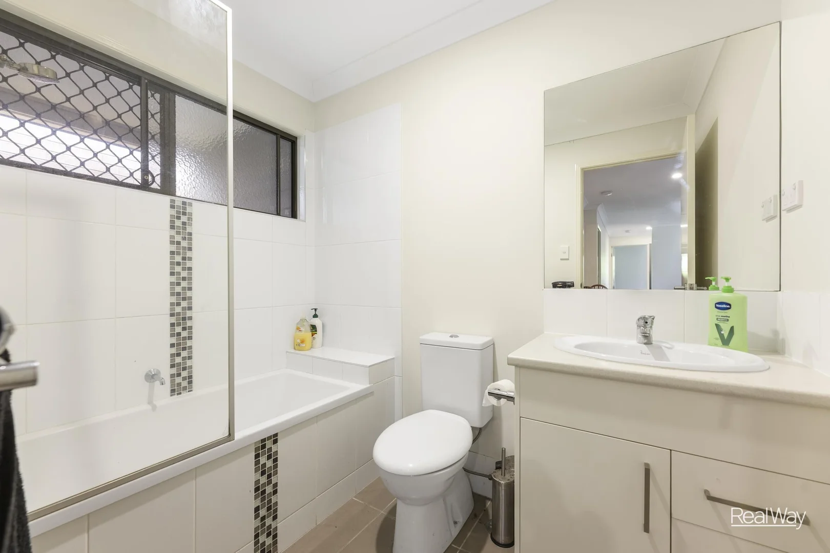 Additional image 8 of 29 Carlin Street, Glenvale QLD 4350