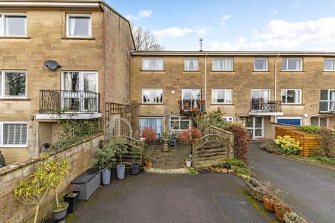 St. Winifreds Drive, Combe Down BA2