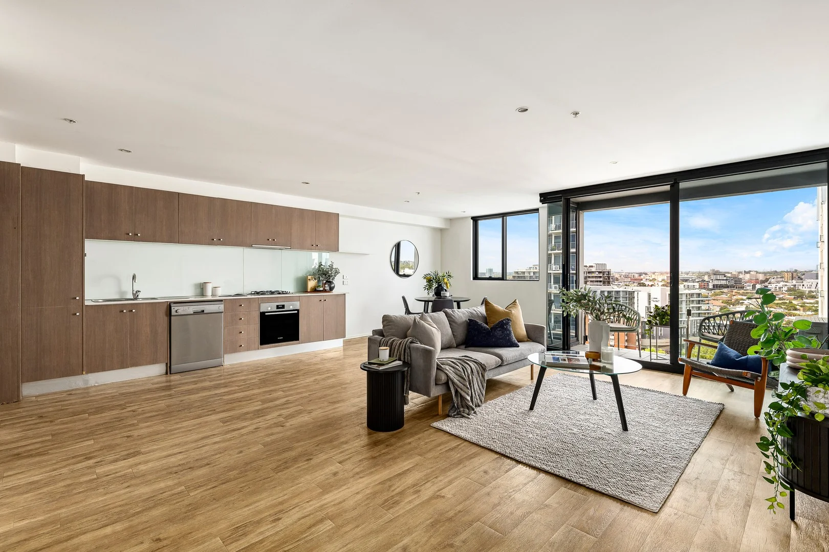1508/83 Queens Road, Melbourne VIC 3004