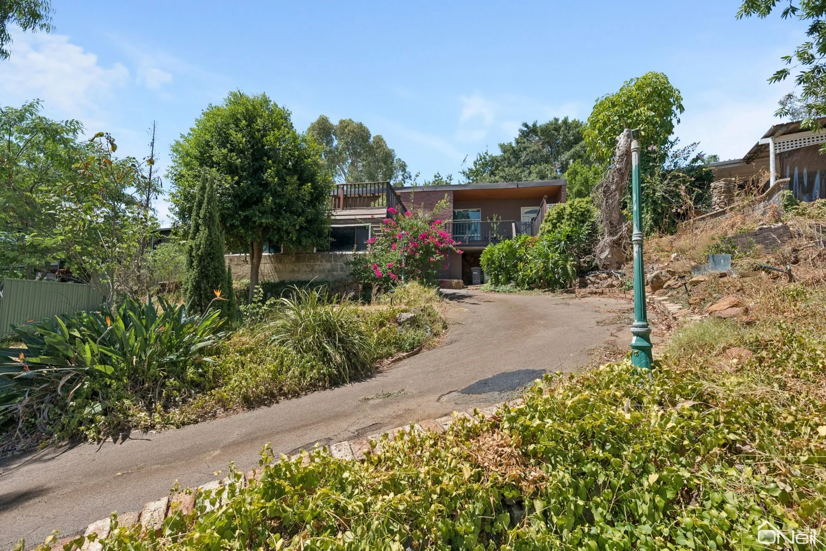 31 Derry Avenue, Mount Nasura WA 6112