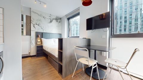 Crossharbour Plaza, London E14, Studio to rent