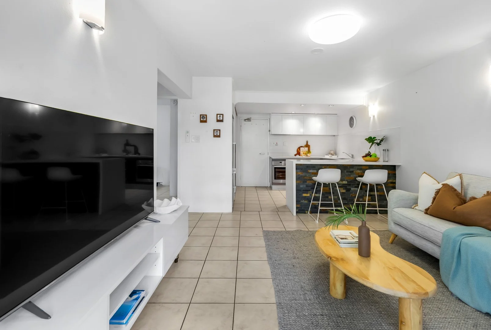 Additional image 12 of 4/239 Lake Street, Cairns North QLD 4870