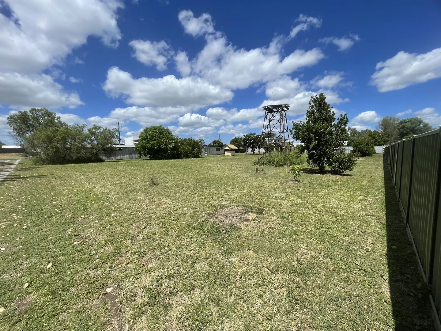 Additional image 2 of 11 Braeside Road, Emerald QLD 4720