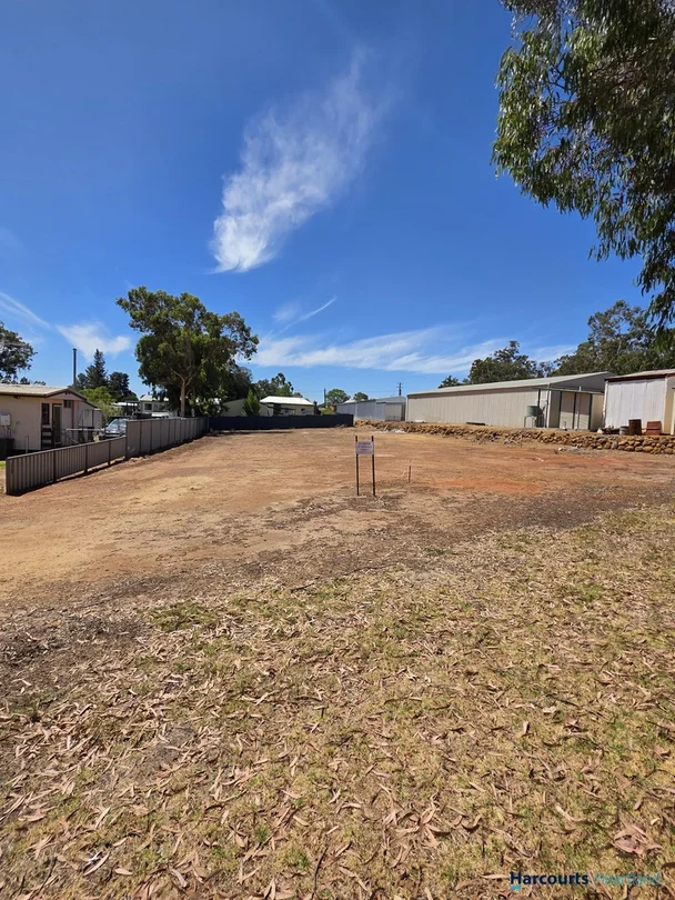 6A Mitchell Avenue, Boyup Brook WA 6244