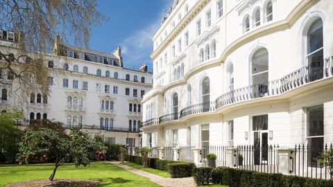 Kensington Gardens Square, Bayswater W2