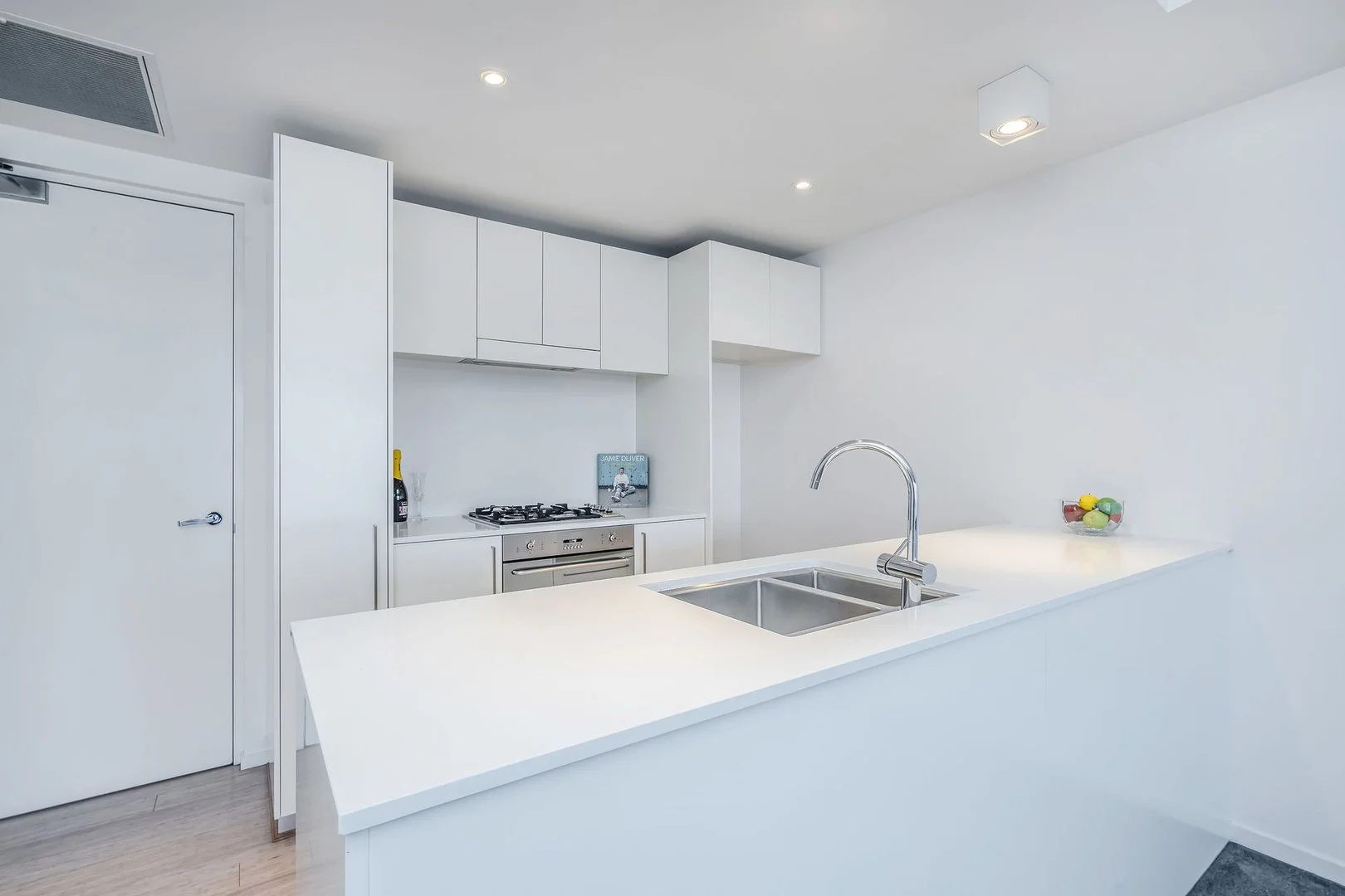 Additional image 4 of 10/25 Eastlake Parade, Kingston ACT 2604