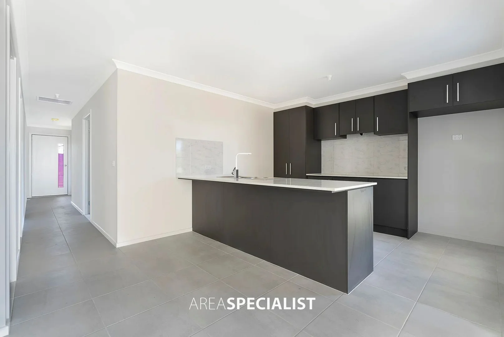 47 Patrobas Loop, Cranbourne East VIC 3977 photo 4