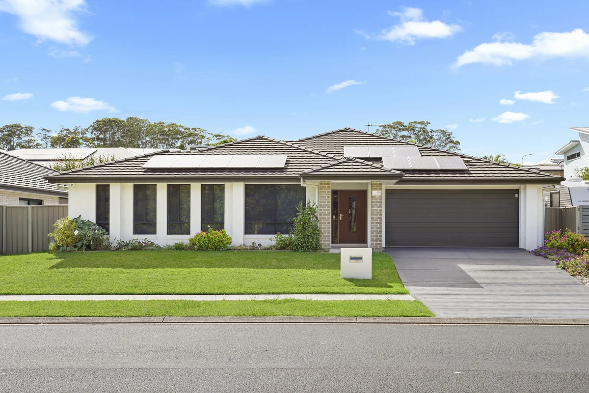 258 Crestwood Drive, Port Macquarie NSW 2444