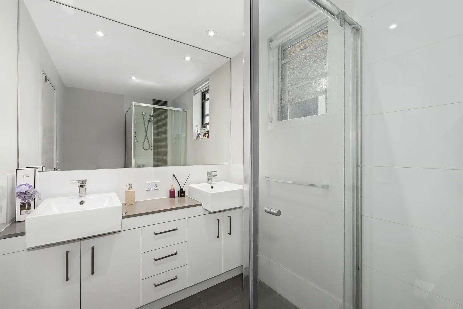 Additional image 11 of 4/15-17 Kennington Road, Camp Hill QLD 4152