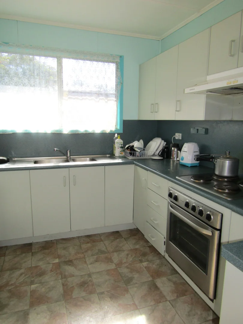 Additional image 7 of 40 Bottletree Avenue, Blackwater QLD 4717